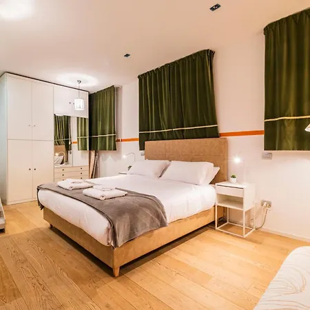 Urbanicooh Monticelli 4 Apartman