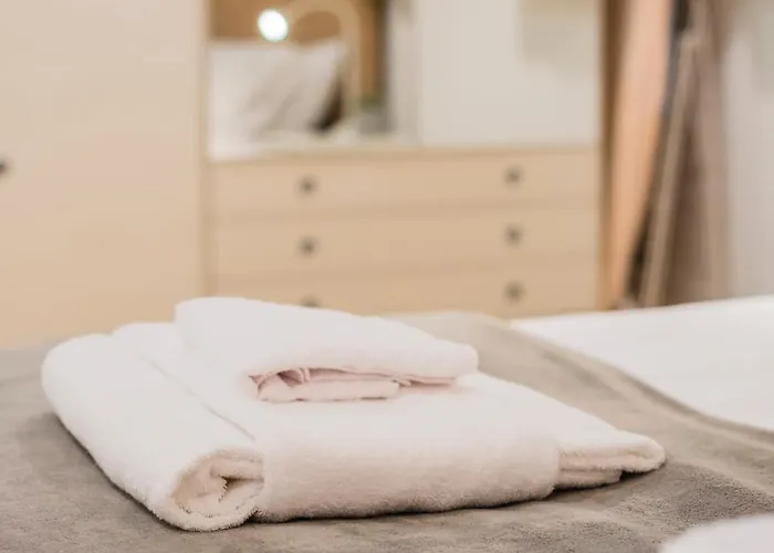 Urbanicooh Monticelli 4 Bologne