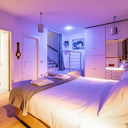 Urbanicooh Monticelli 4 *